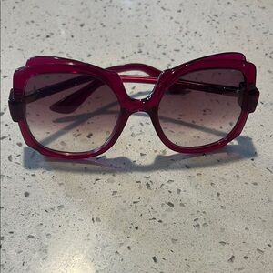GENTLY USED Gucci Violet Oversized Sunglasses GG1431S 003 57